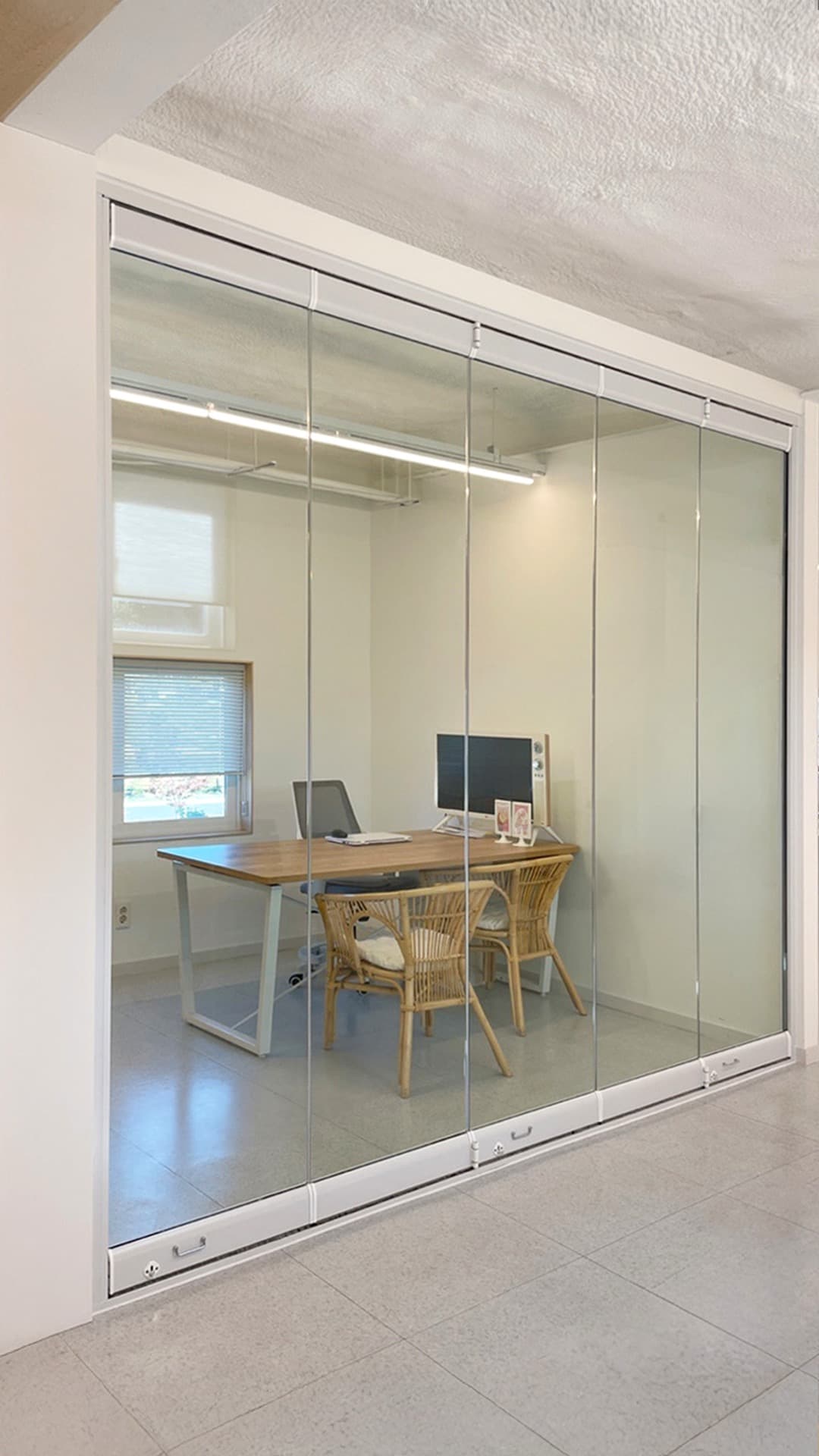 #글라스폴딩도어